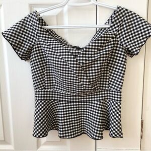 Dynamite gingham sweetheart neck top